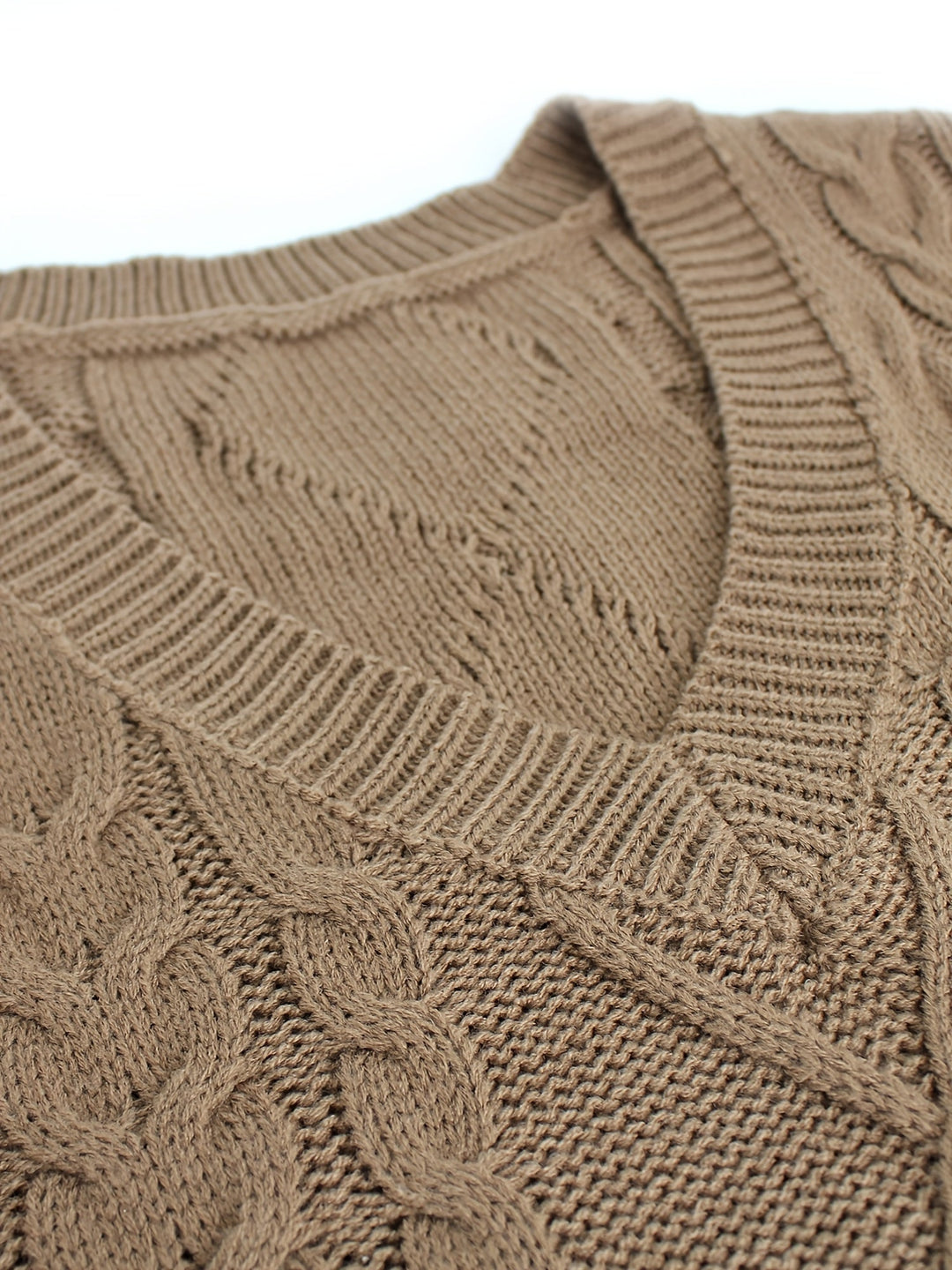 Cora | Cozy Cable-Knit V-Neck Sweater Vest