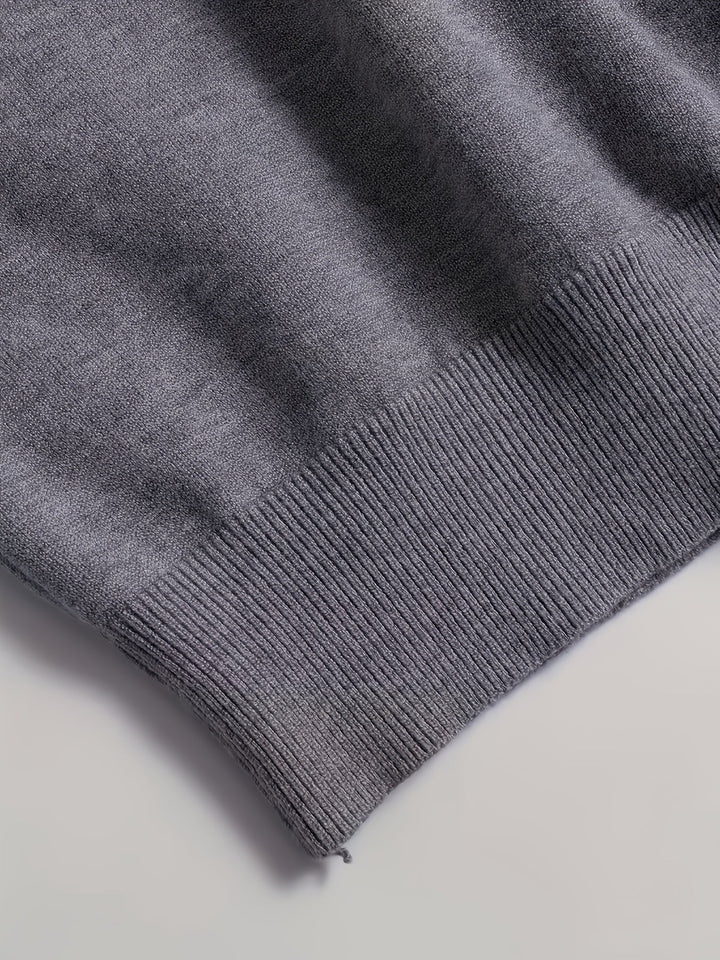 Emory | Classic V-Neck Pullover