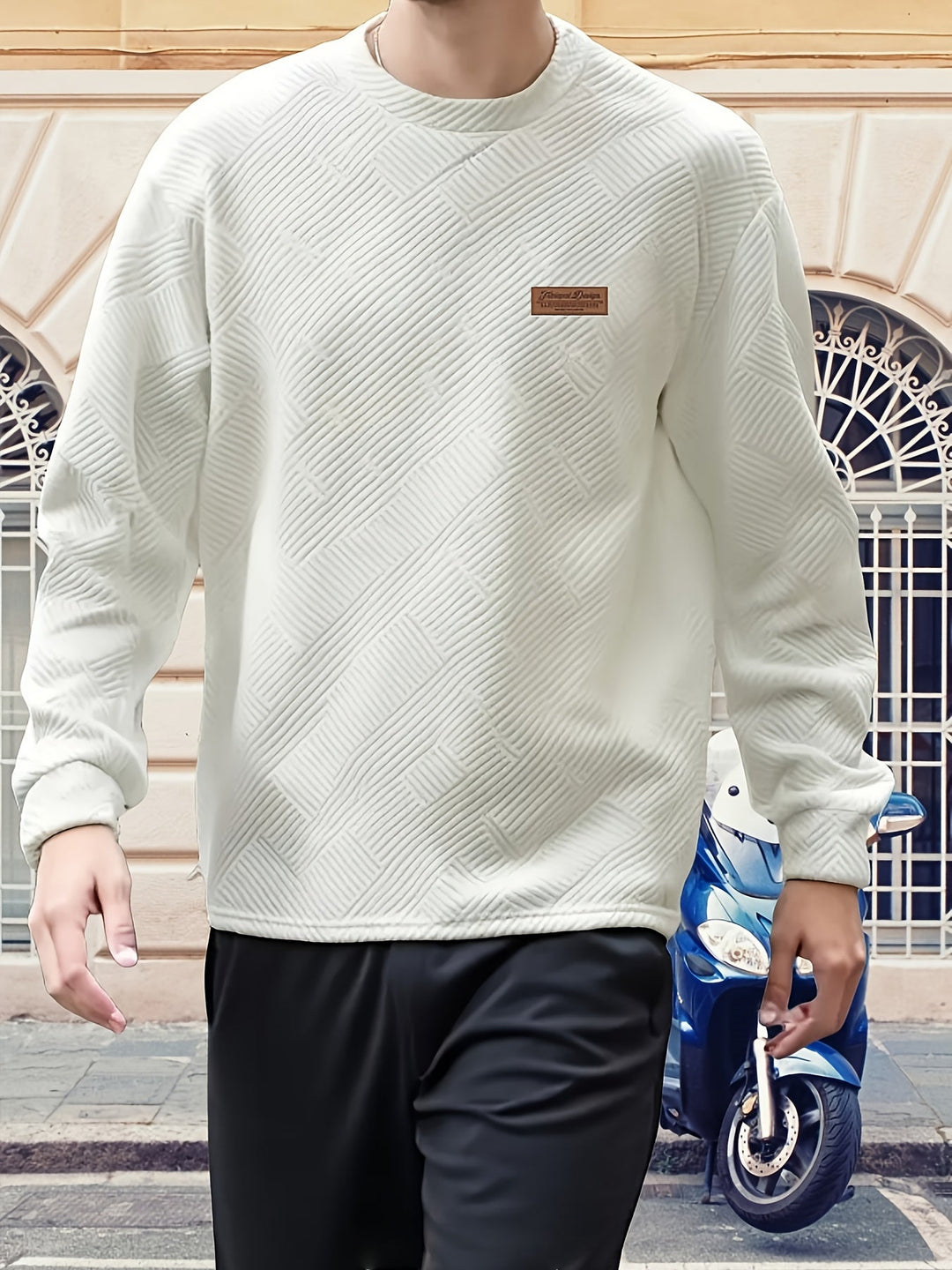 Elias | Textured Crew Neck Sweatshirt