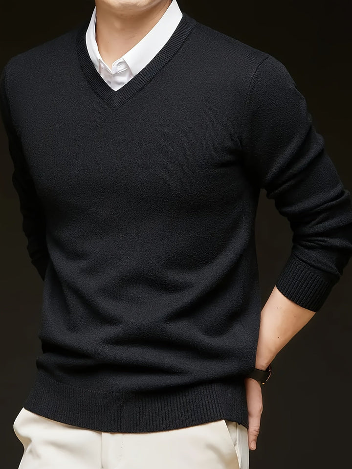 Hugh | Refined V-Neck Sweater