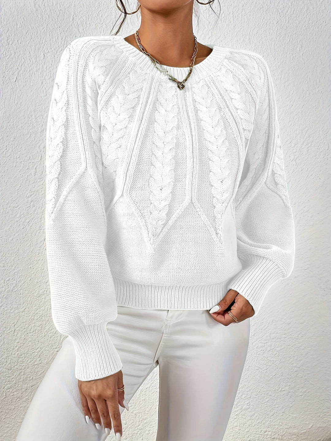 Cassidy | Cable-Knit Round-Neck Sweater