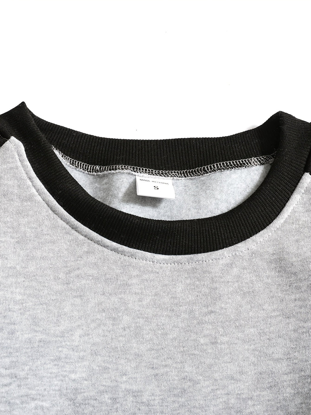 Grady | Classic Raglan Crew Neck Sweatshirt