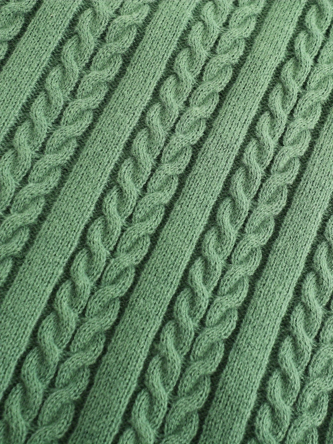 Gideon | Cable-Knit V-Neck Sweater Vest