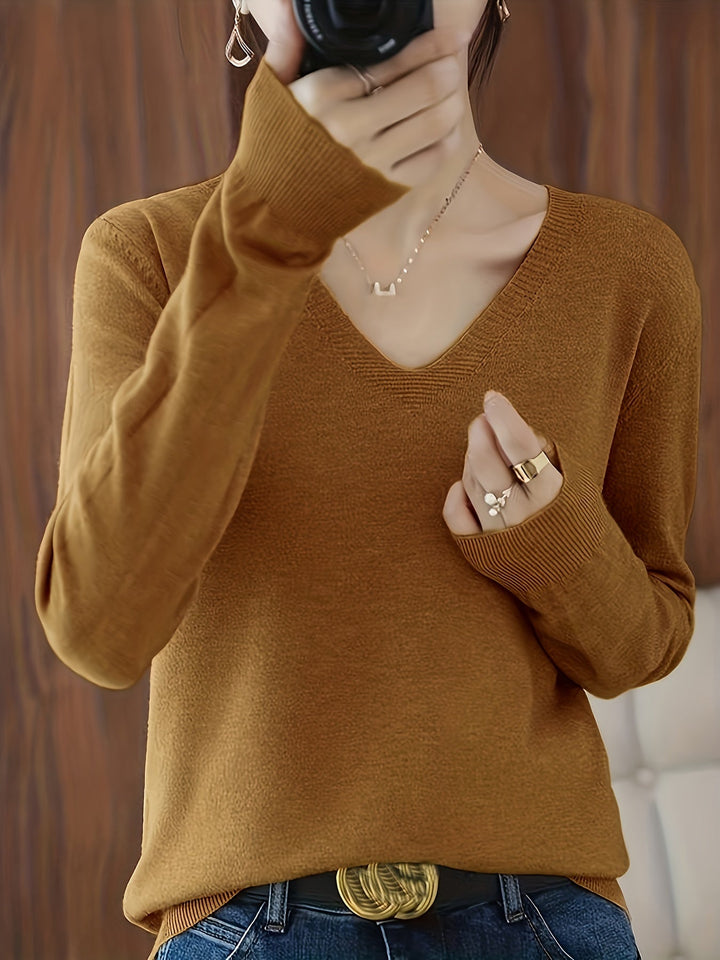 Selene | Soft V-Neck Sweater
