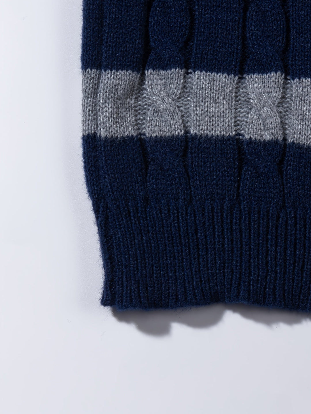 Nolan | Textured Cable-Knit Sweater