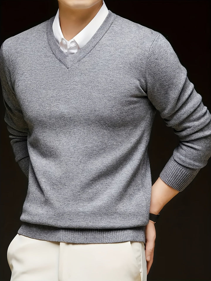 Hugh | Refined V-Neck Sweater