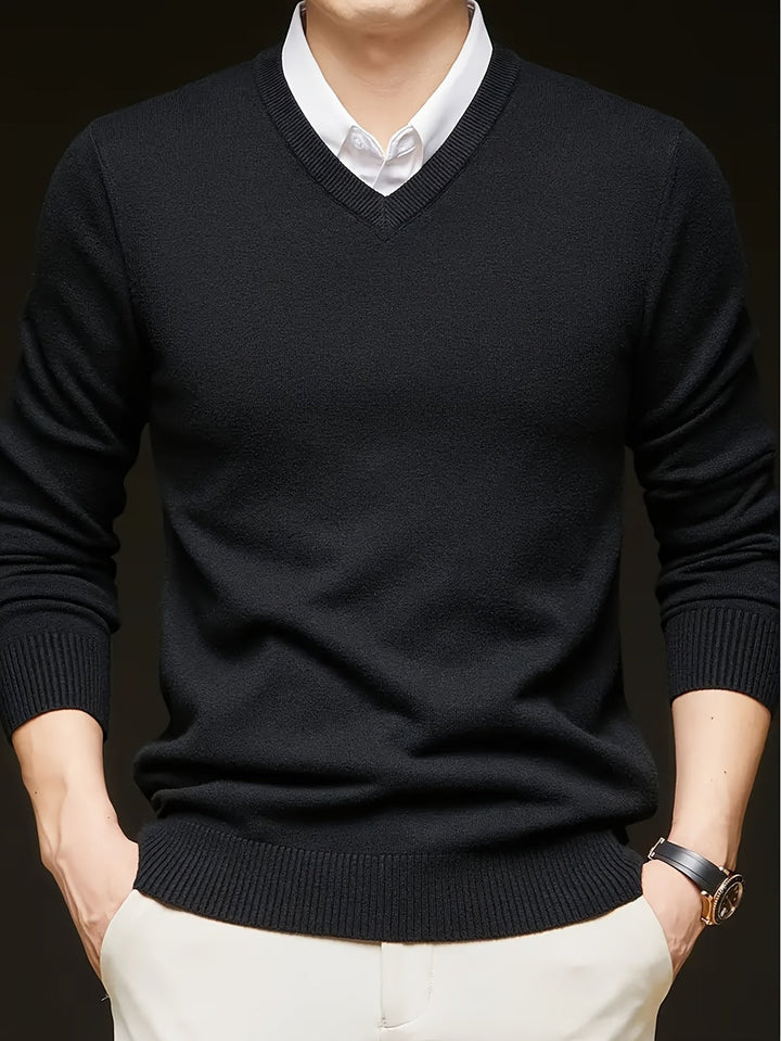 Hugh | Refined V-Neck Sweater