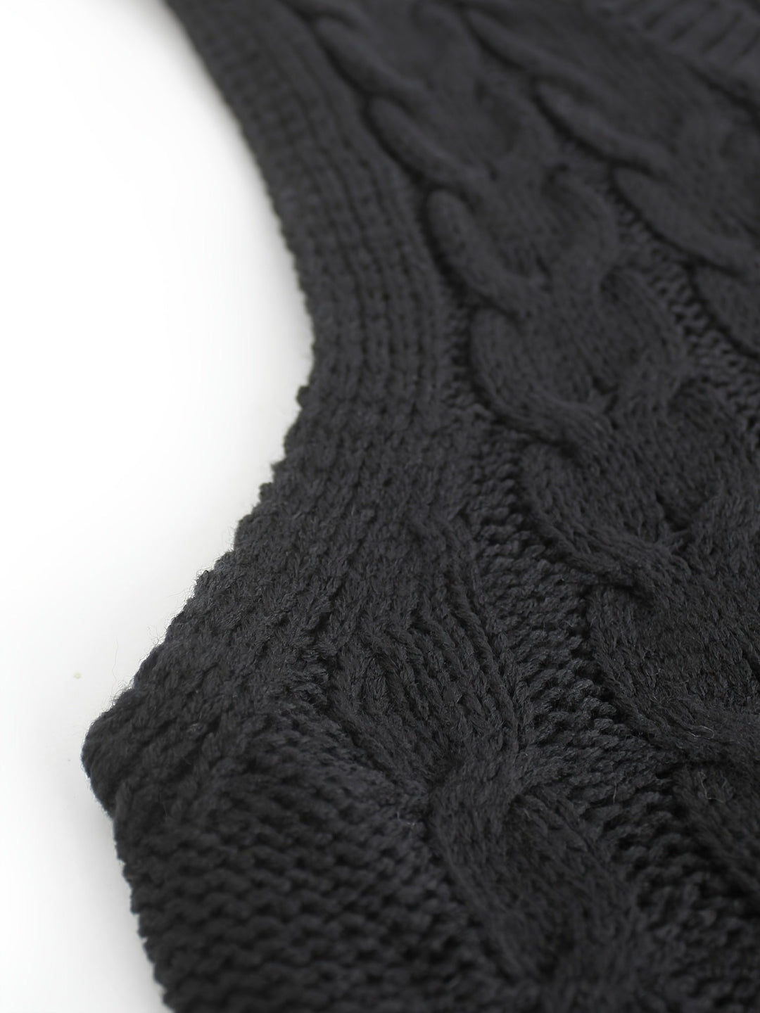 Cora | Cozy Cable-Knit V-Neck Sweater Vest