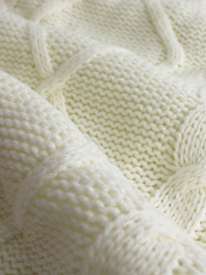 Cora | Cozy Cable-Knit V-Neck Sweater Vest