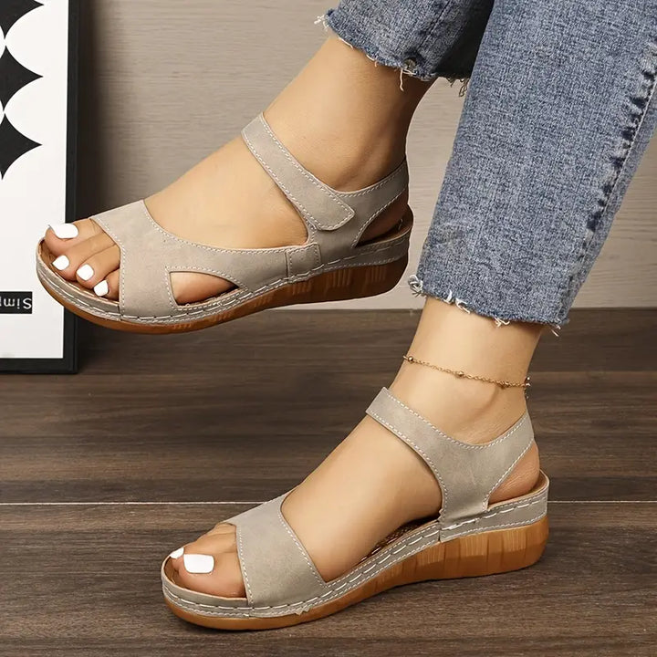ANIKA™ WOMEN&