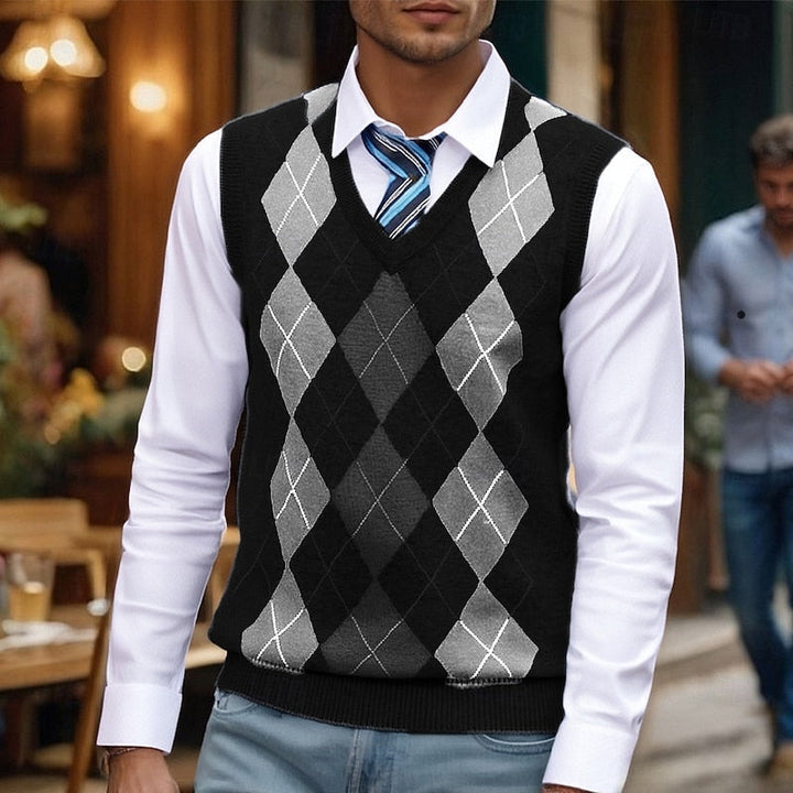 Conrad | Classic Argyle Sweater Vest