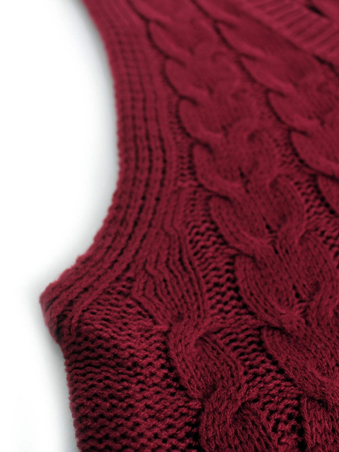 Cora | Cozy Cable-Knit V-Neck Sweater Vest