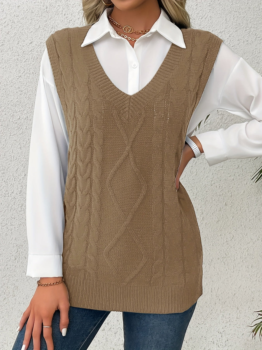 Cora | Cozy Cable-Knit V-Neck Sweater Vest