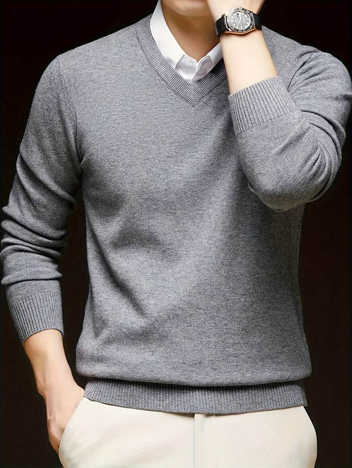 Hugh | Refined V-Neck Sweater